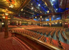 Sceniczne oblicza Warszawy: co nowego w teatrach?